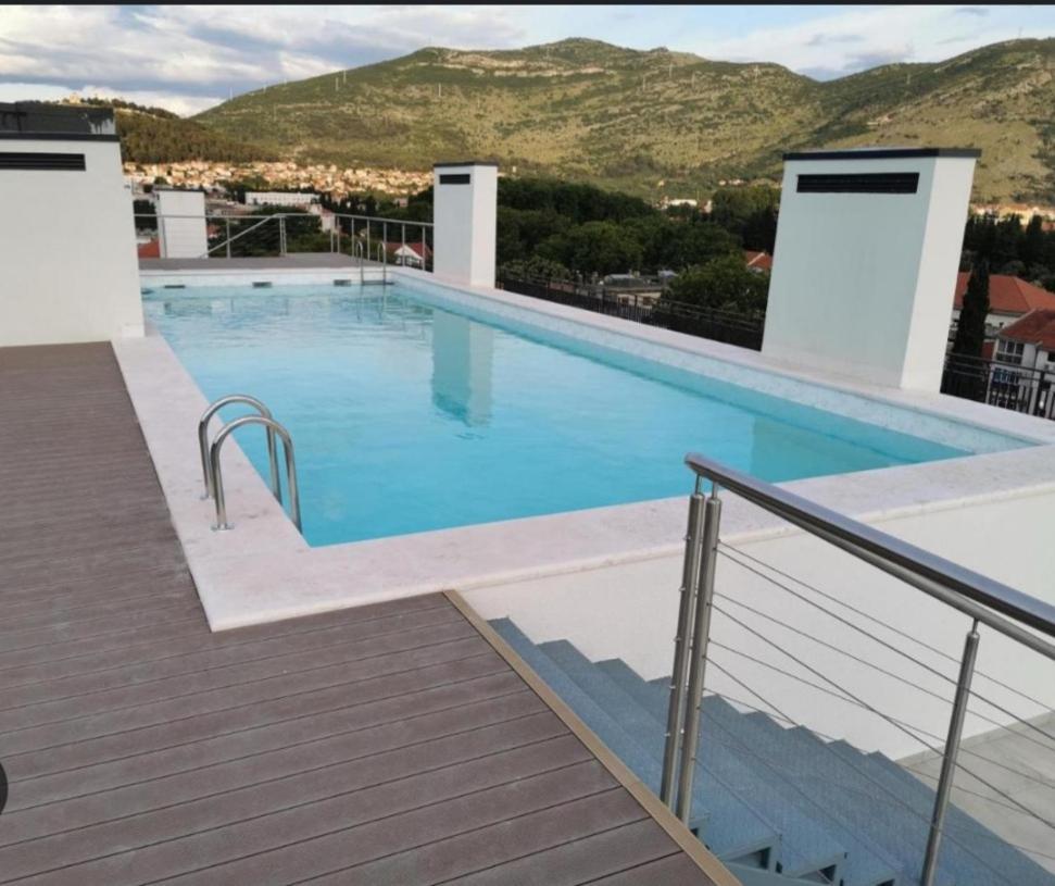 Apartman Cristal Lux Trebinje Extérieur photo